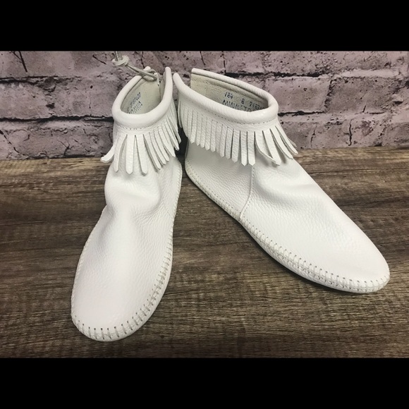 white moccasins womens